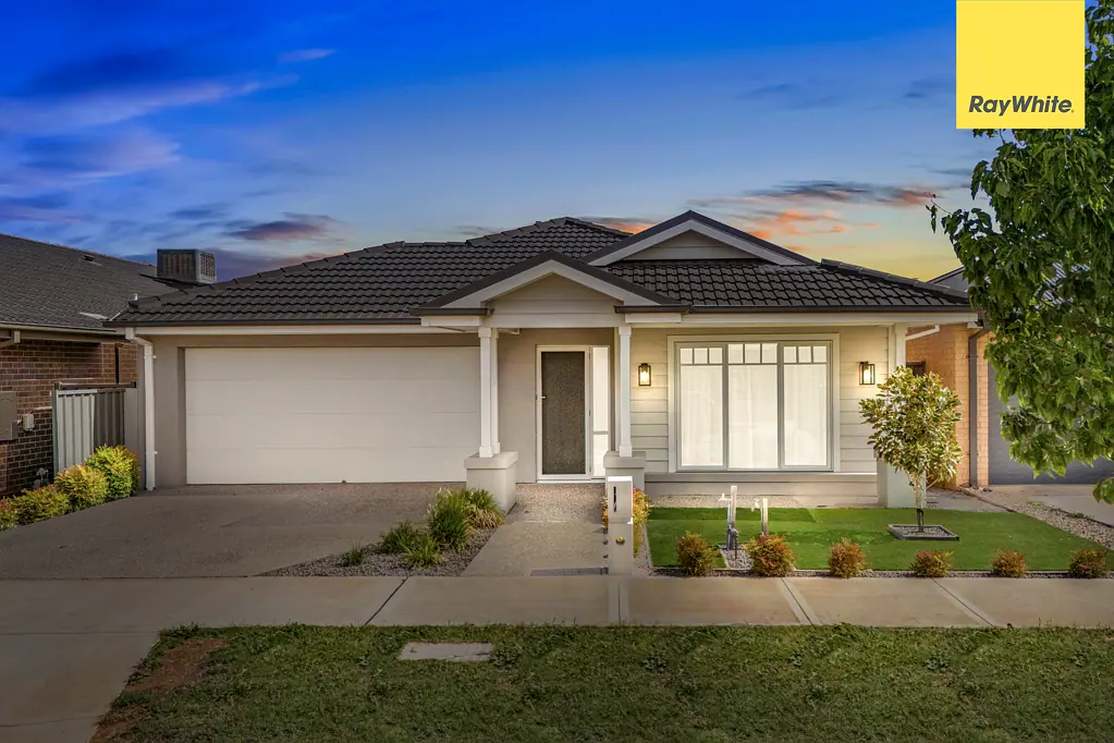 18 Irvine Avenue, Strathtulloh, VIC 3338