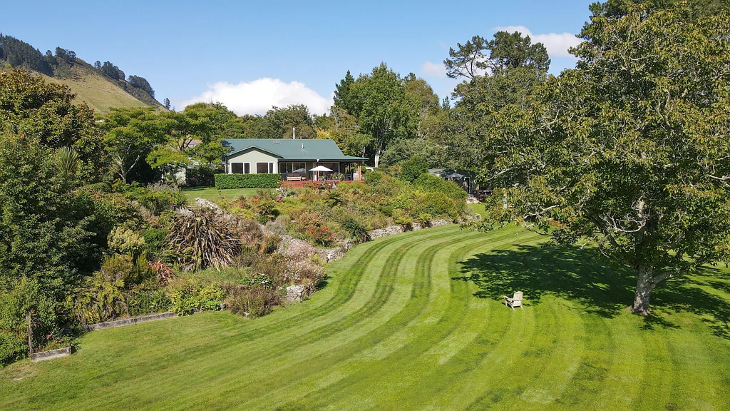Ngongotaha 8 Slaapkamer Lifestyle, Income and World-class Trout Fishing