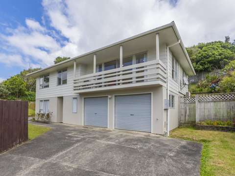 Tawa 4部屋 3-4 BEDROOM FAMILY HOME