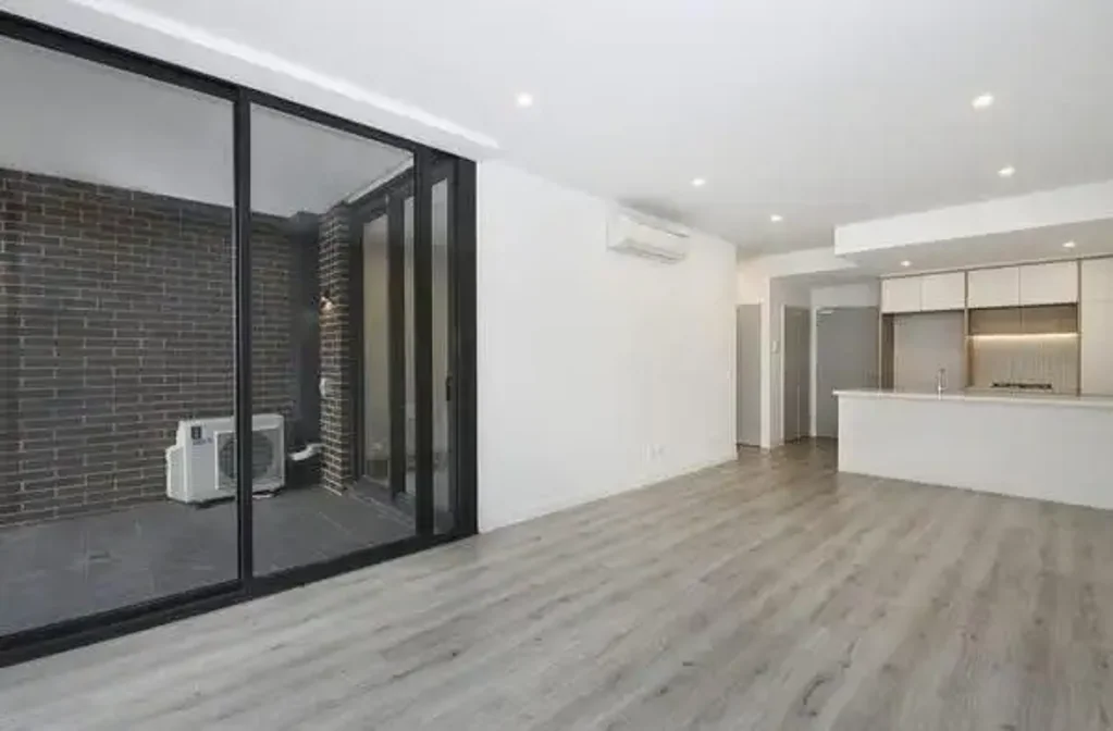 604/81B Lord Sheffield Circuit, Penrith, NSW 2750