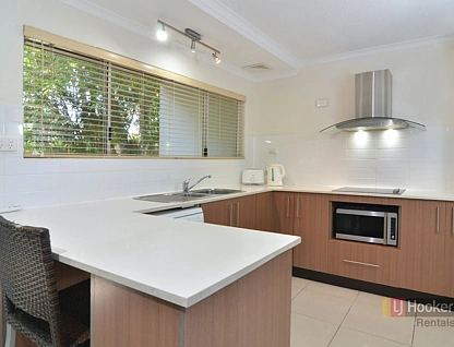 Villa 4/121-137 Port Douglas Road, Port Douglas, Cairns, 2房, 2浴, Unspecified