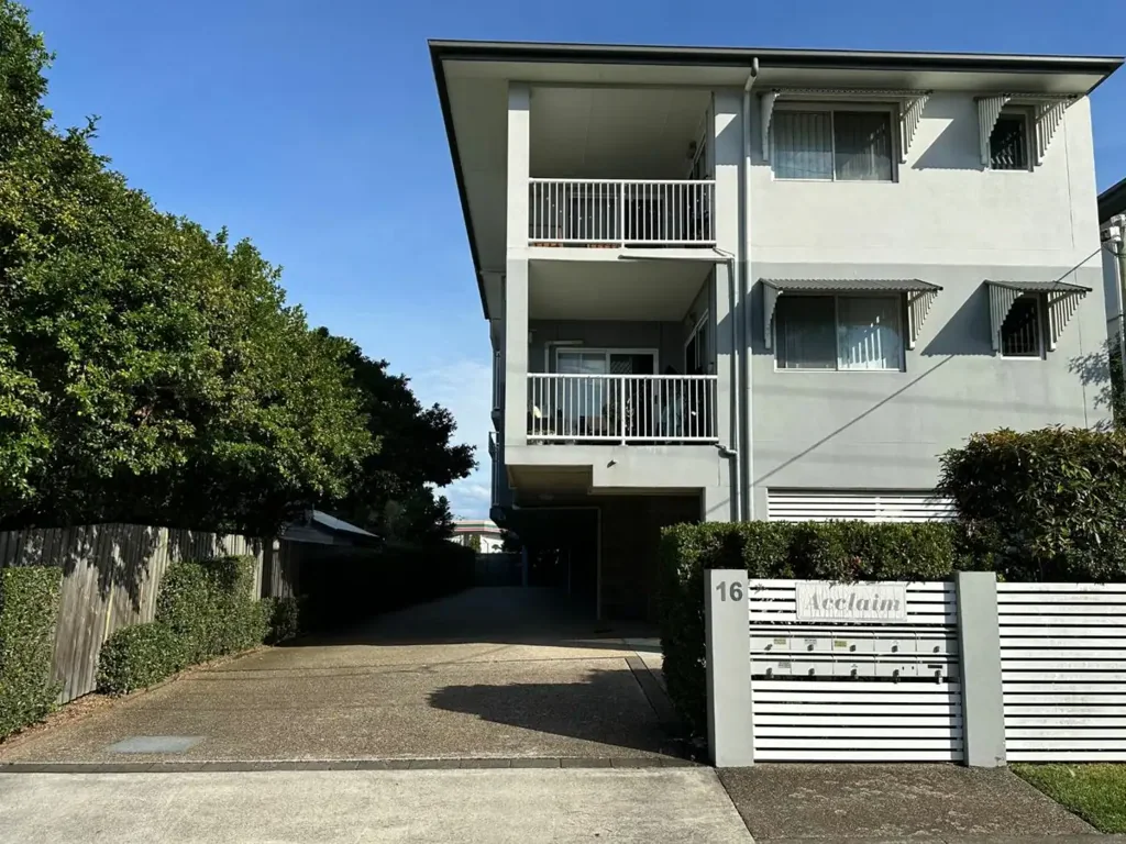 2/16 Yeronga Street, Yeronga, QLD 4104