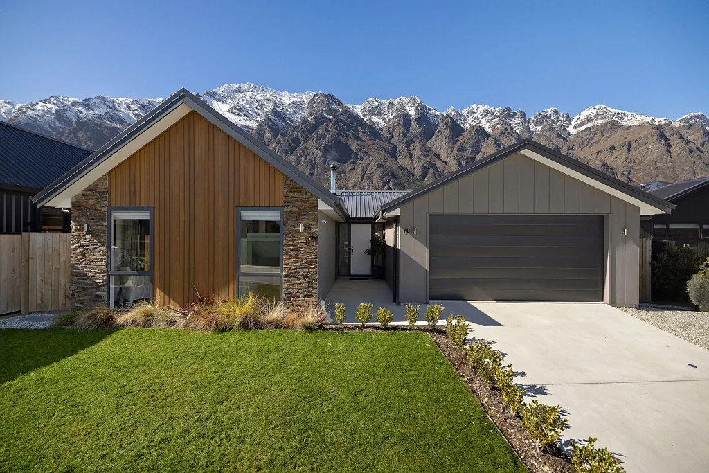 Jacks Point 4Kwarto Serious seller, great family home