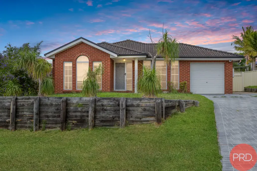 14 Leigh Place, Raymond Terrace, NSW 2324