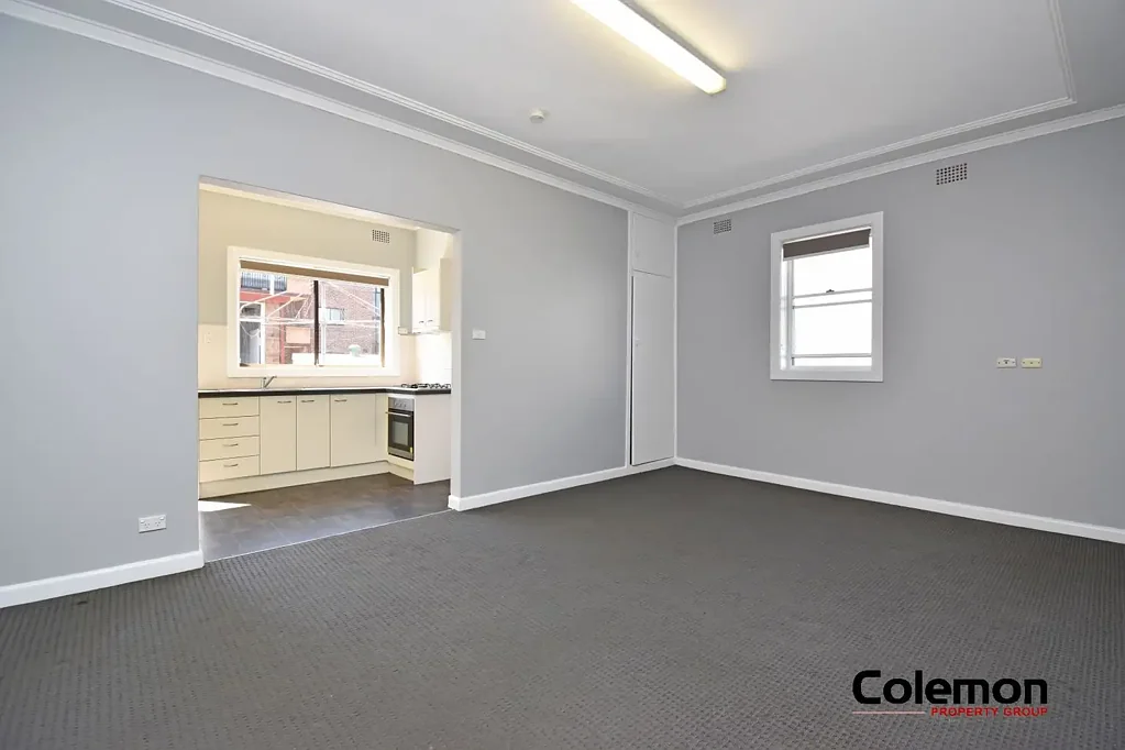Tidy Shoptop Unit | 270m to Train Station
ENTER FROM REAR LANE - LAURICELLA LANE