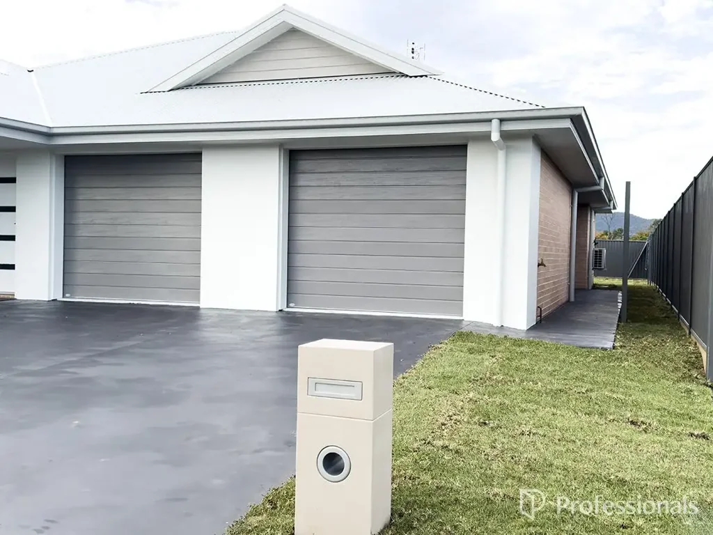 2/25 Wattle Street, Kootingal