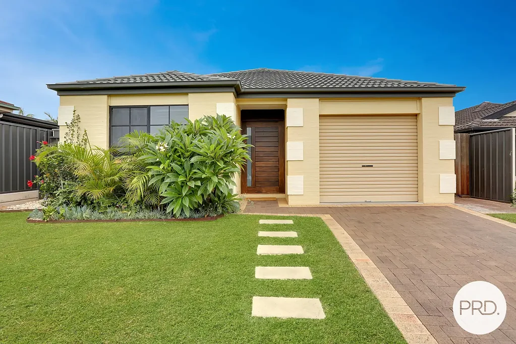 27 Grey Street, Albion Park, NSW 2527