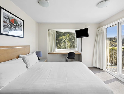 166A & B/35 Mountjoy Parade, Lorne, Geelong, 2房, 2浴, Unit