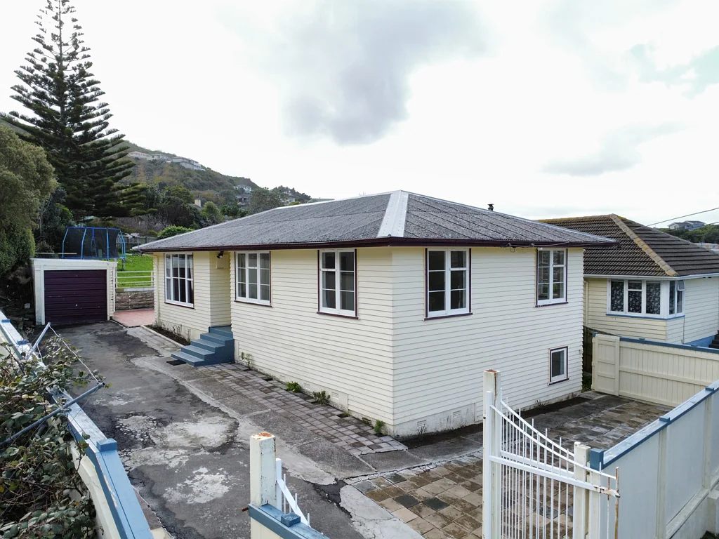 Tawa 3Moenga Freehold Family Home with Infill Consents