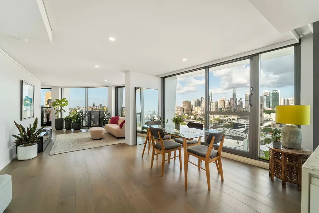 Luxe Split-Level Residence with Iconic Views, Partly Furnished