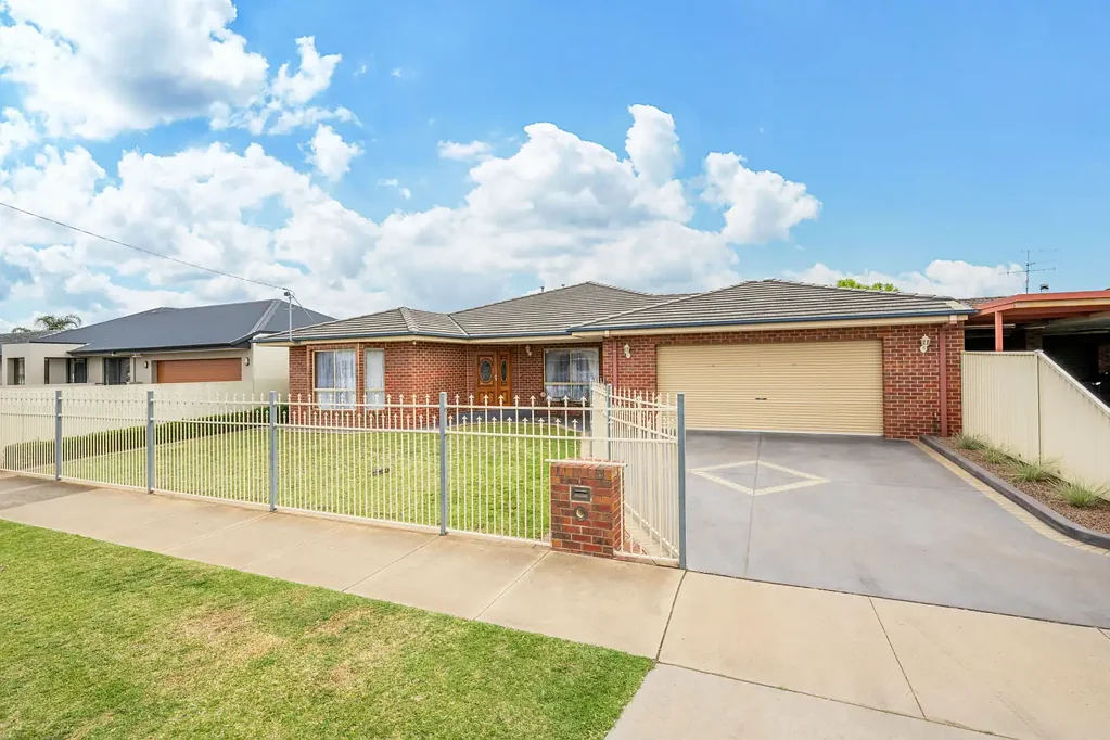 Shepparton 4ਬੈੱਡਰੂਮ Immaculate Family Home