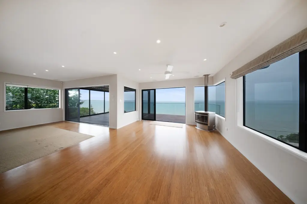 Coastal Living with Beautiful Sea View
