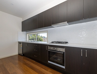 1/2 Saltley Street, South Kingsville, South West Melbourne, 2 habitaciones, 1 baños, Townhouse