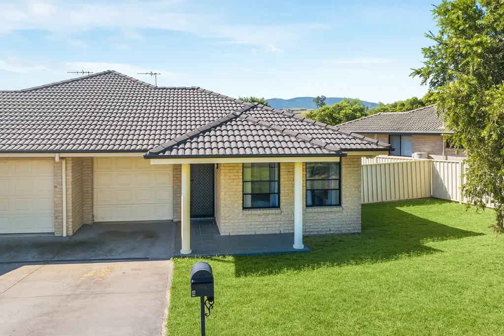 2/4 Northview Circuit, Muswellbrook, NSW 2333