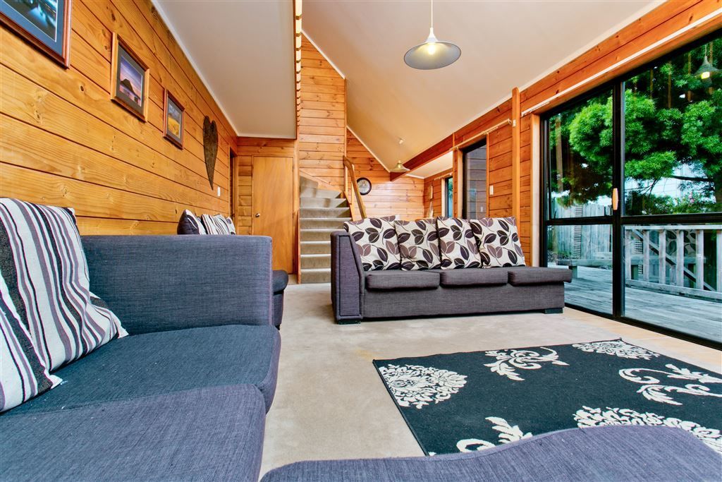 1/24 Thalia Place, Totara Vale, Auckland - North Shore, 3 રૂમ, 0 બાથરૂમ