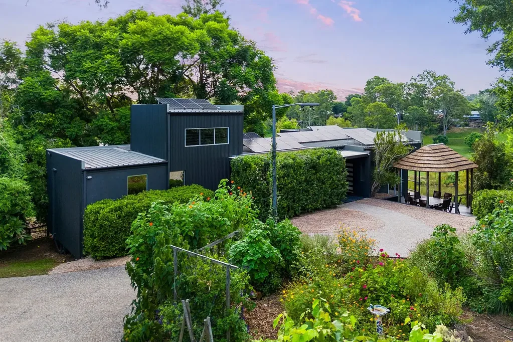 20 Katherine Court, Karalee, QLD 4306