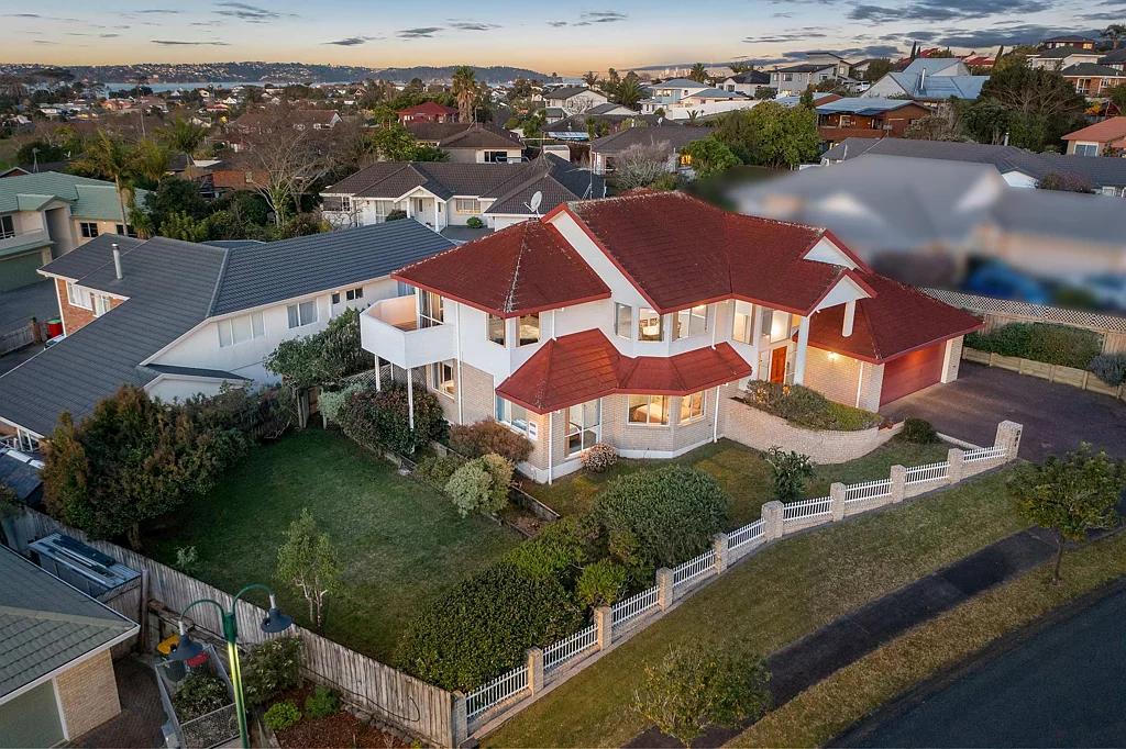 4 Bonnard Place, West Harbour, Waitakere City, Auckland
