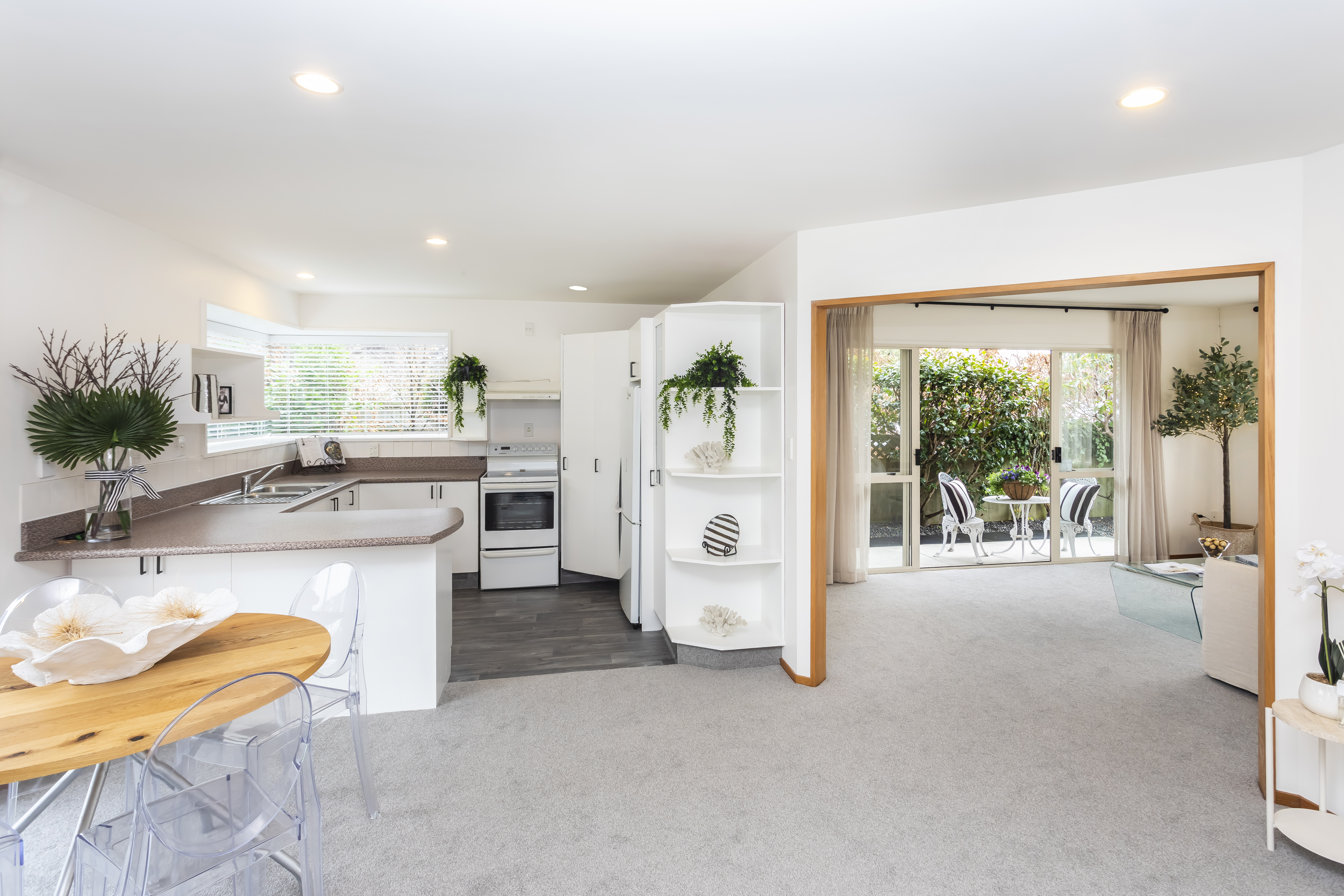 83a Main Road, Redcliffs, Christchurch, 2 rūma, 1 rūma horoi, Townhouse