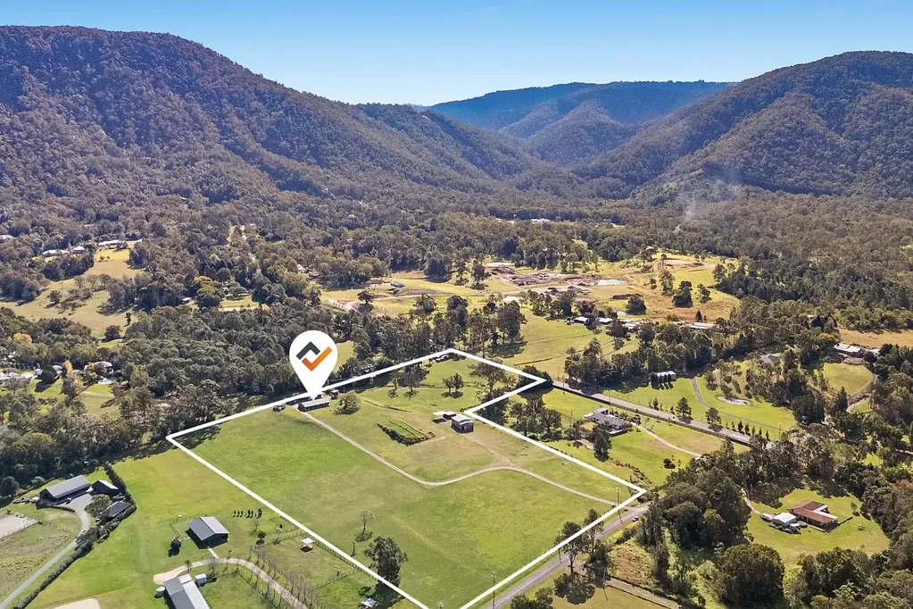 Highvale 3 Bedroom Exceptional 16-Acre Holding with Approved Three-Lot Development Potential