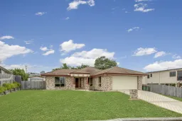 23 Geoffrey Thomas Drive, Tannum Sands