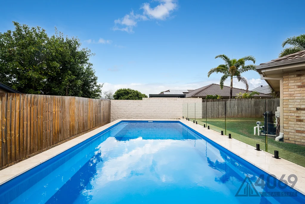 42 Rise Place, Moggill, QLD 4070
