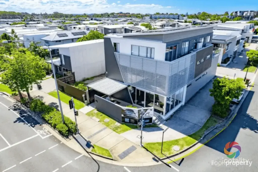 Executive Apartment Living – Private Room in Maroochydore CBD