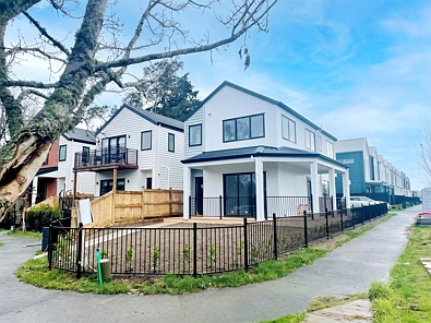 Karaka 4 Bedroom Brand New 4 Bedrooms Standalone Corner Home