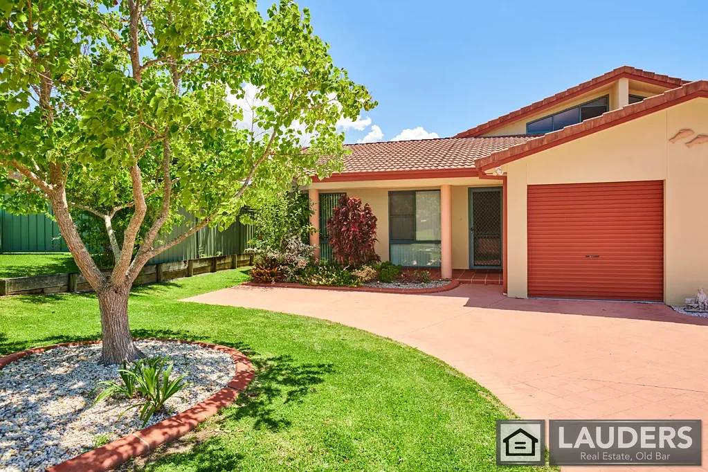 1/19 Mistral Place, Old Bar, NSW 2430