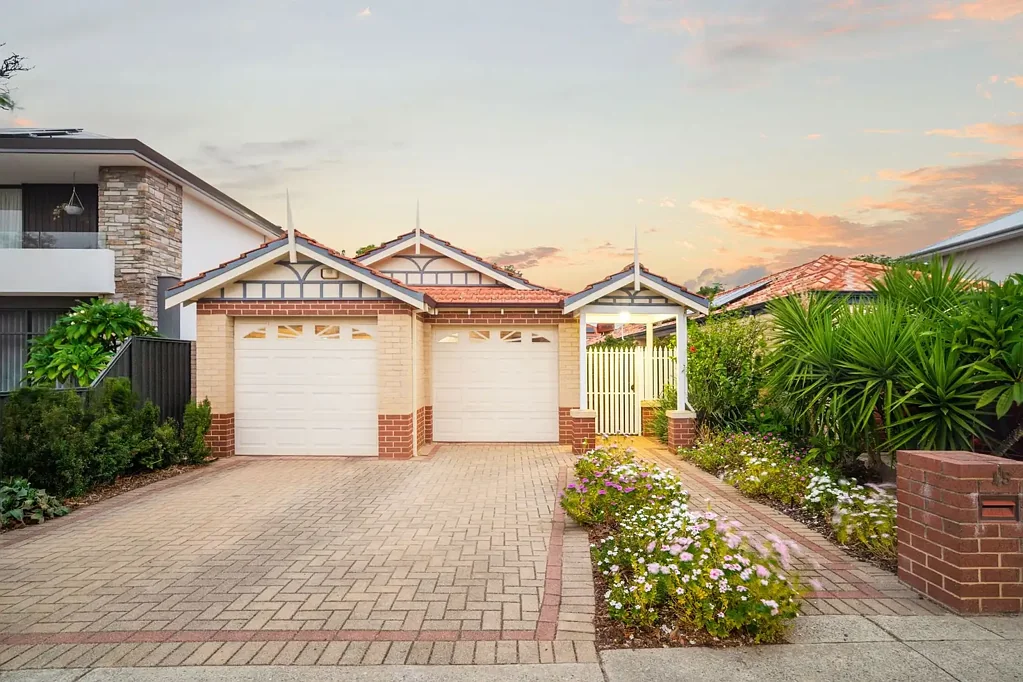 15 Ryrie Avenue, Como, WA 6152