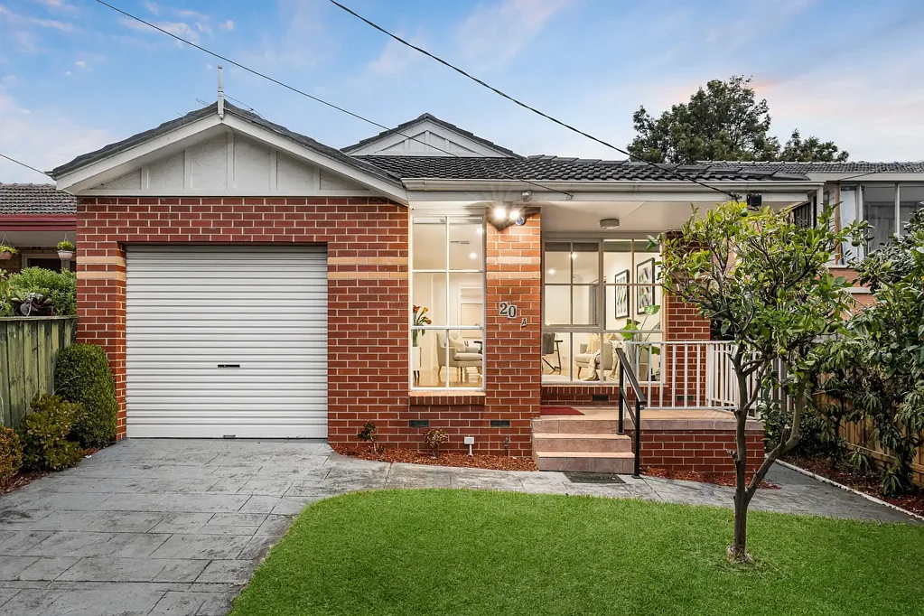 3-Bedroom Home in Prime Doncaster Location