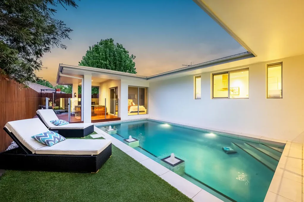 Forde 5બેડરૂમ Enchanting & Expansive Private Haven in a Peaceful Setting