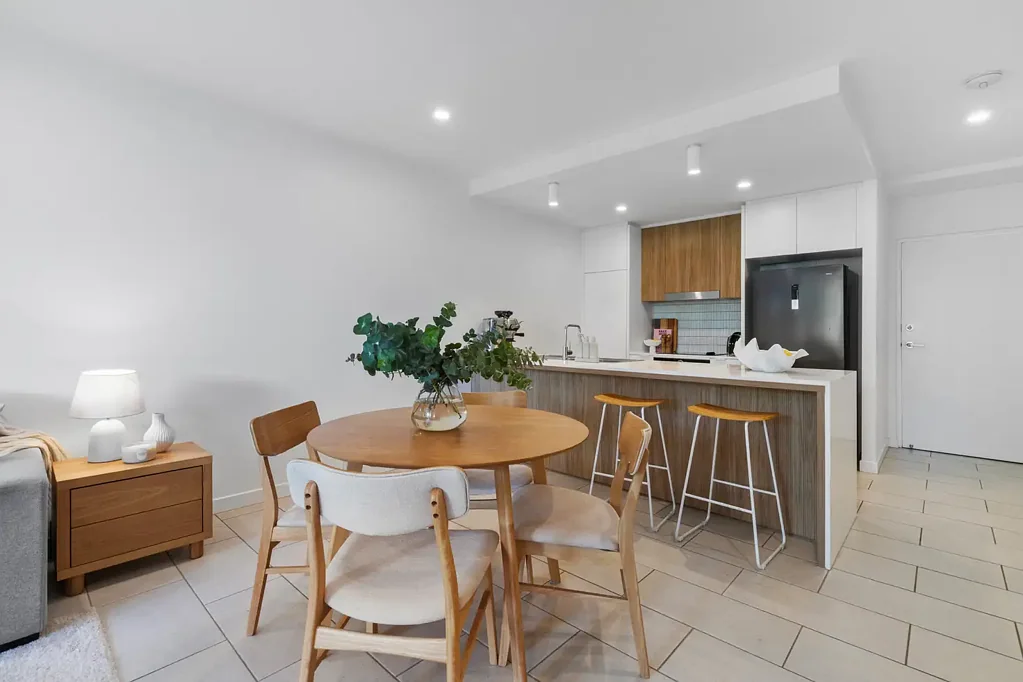 Noosaville 2房  Stylish Design, Central Location, A Perfect Noosa Lifestyle Awaits