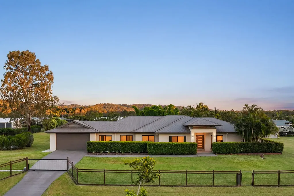 80 President Circle, Karalee, QLD 4306