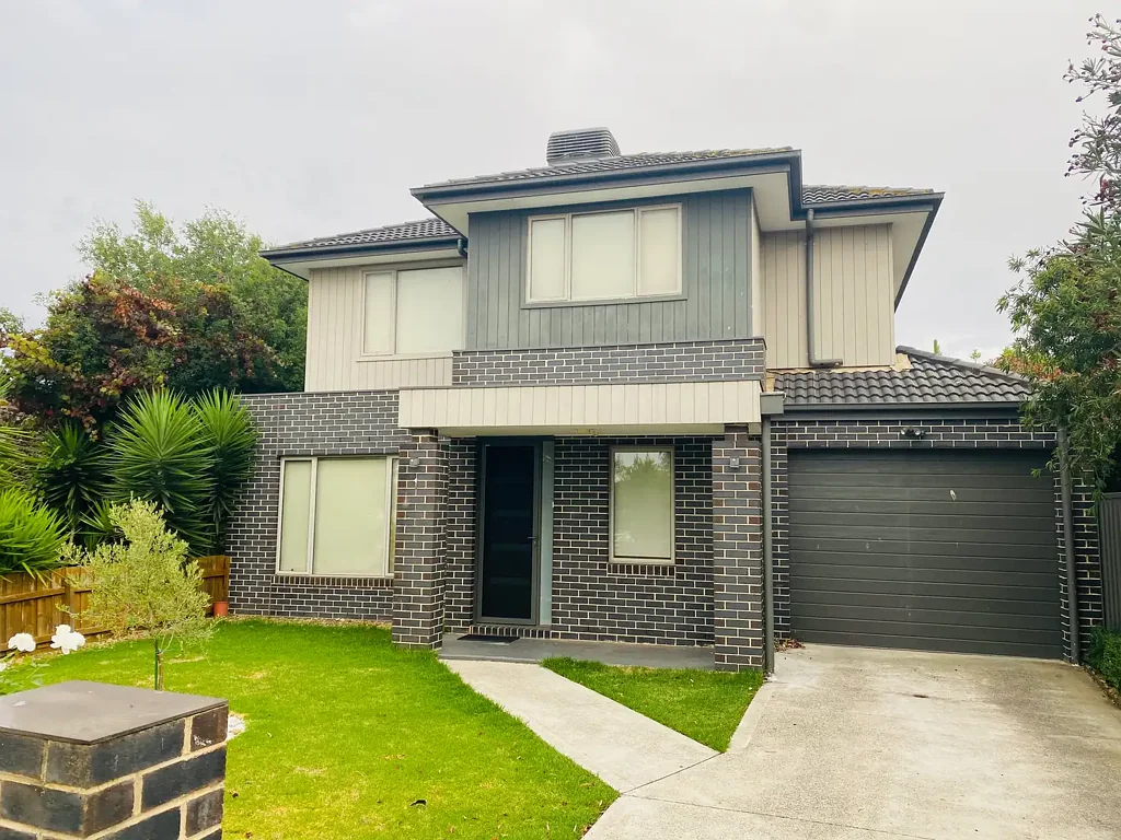 FOR LEASE – 1/95 Loongana Avenue, Glenroy VIC 3046