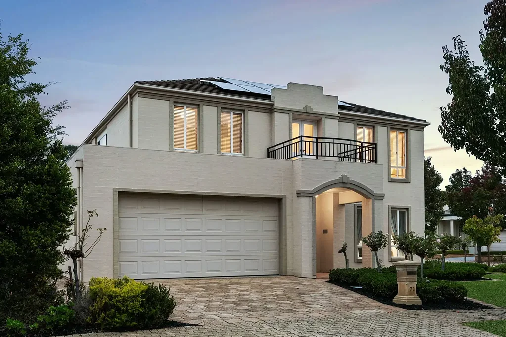 Morphettville 4 Bedroom Luxurious Family Living with Space to Gather, Entertain & Retreat.