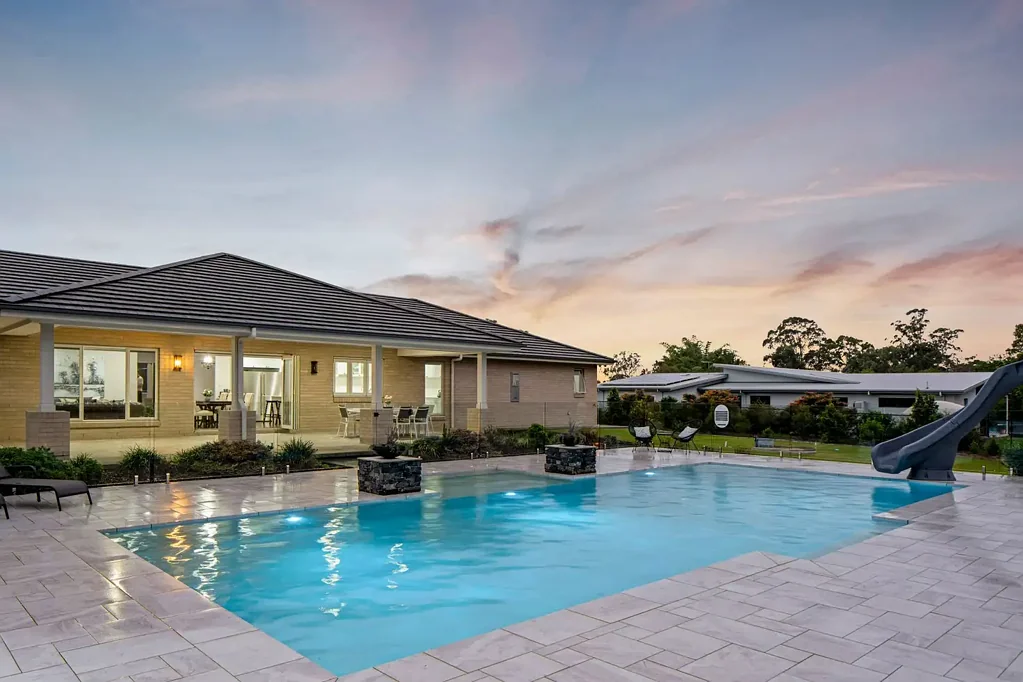 Thornlands 5Kwarto Expansive Family Luxury on 5,403m² in Prime Thornlands Location
