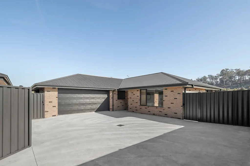 Perth 3ห้องนอน Brand new, easy access, spacious open plan living with private alfresco