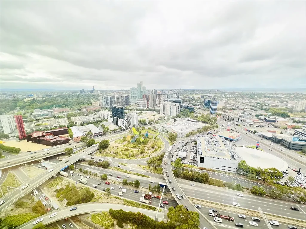 LUXURY FULL FURNISHED 3-Bedroom with World-Class Facilities at Melbourne Square in Southbank