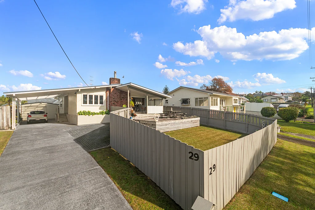 29 Lyndhurst Road, Te Atatu South, Waitakere City, Auckland