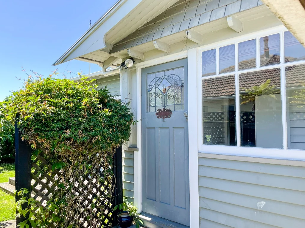Charming 3 bed character home down lovely street