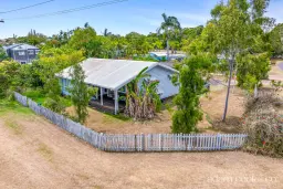 14 Percy Ford Street, Cooee Bay