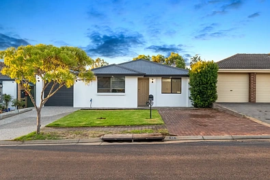 Walkley Heights 3 Slaapkamer The ultimate family upgrade with dual living zones & modern flair