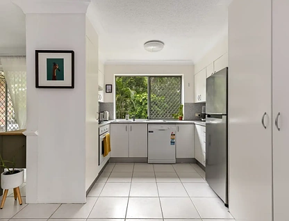 4/130 Central Avenue, Indooroopilly, QLD 4068, 2 침실, 1 욕실, Unit