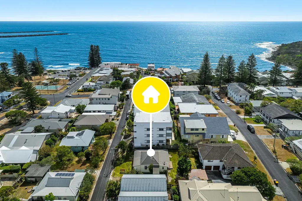 Yamba 2房  Beach House of Yesteryear With Plenty of Future Potential