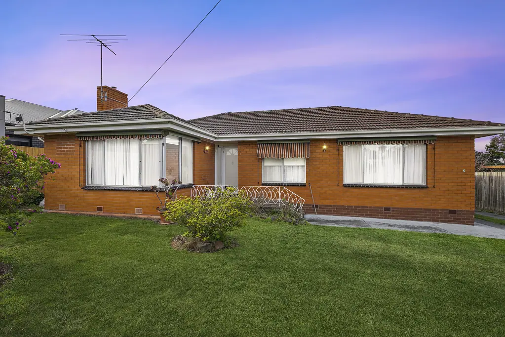 2 Berry Court, Highton, VIC 3216