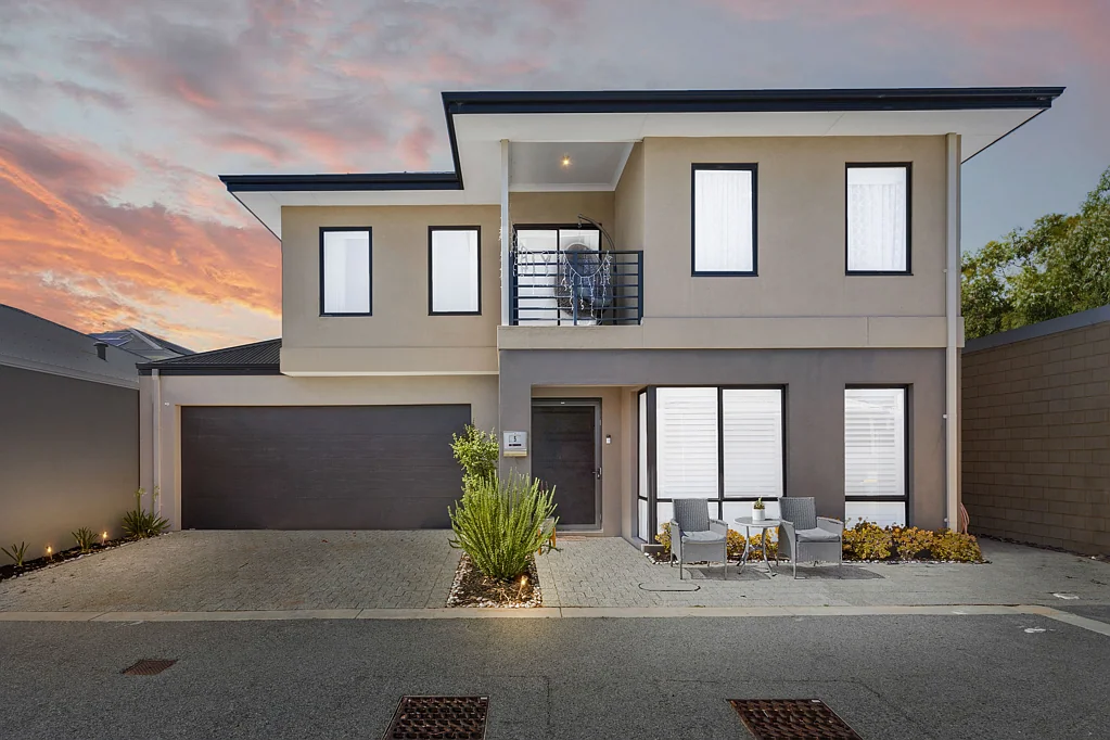 5/20 West Churchill Avenue, Lake Coogee, WA 6166