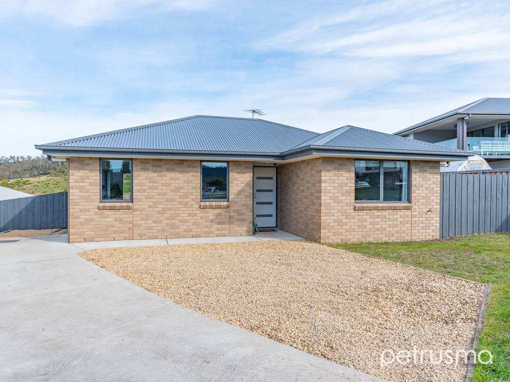 32 Tollard Drive, Rokeby, TAS 7019