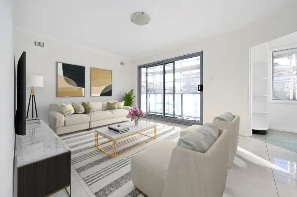 Light, Bright And Airy