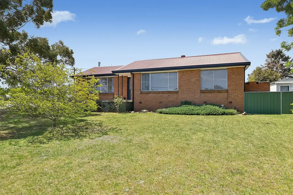 21 James Parade, Wallerawang, Lithgow, NSW 2790
