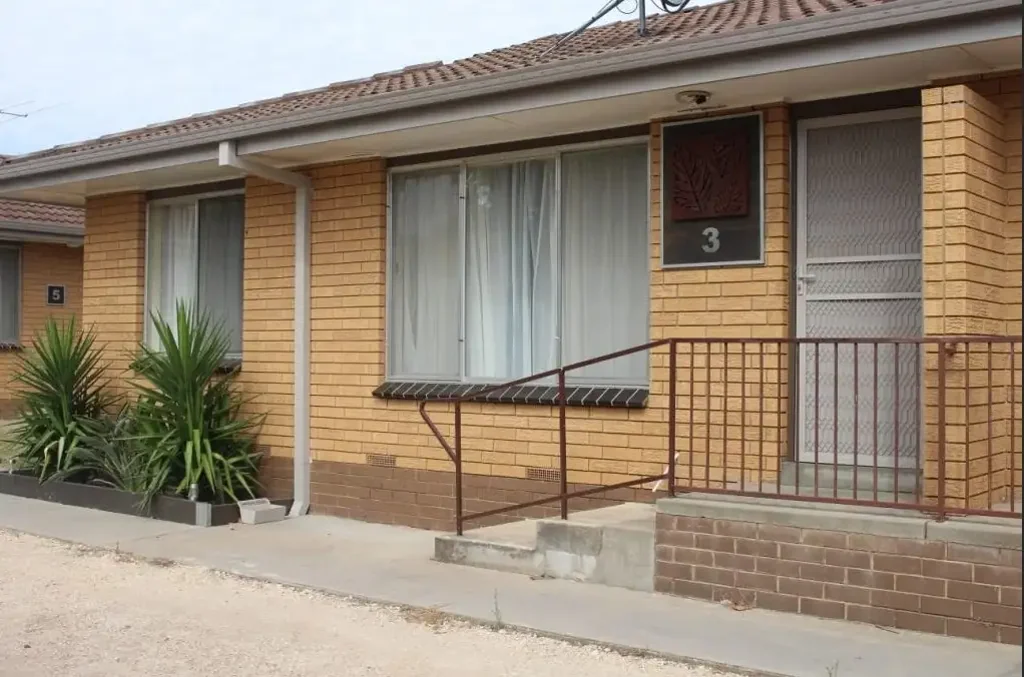 Contemporary Living with Charm, Comfort and Convenience